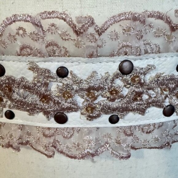 Betsey Johnson Leather Lace Embroidered White Pink Y2K Cottage Core Belt Medium main image 12